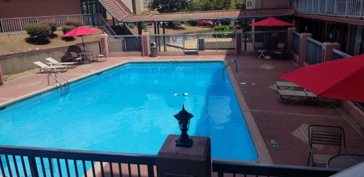 Budgetel Inn And Suites برمنغهام المظهر الخارجي الصورة